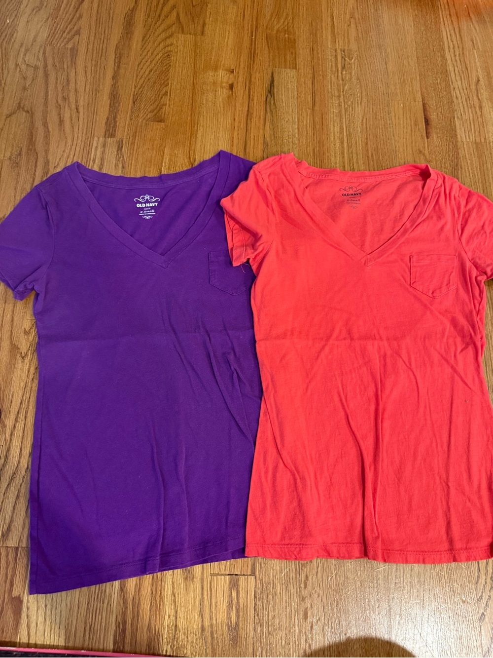 women’s xs V-Neck cotton t shirts  - Purple & Coral
